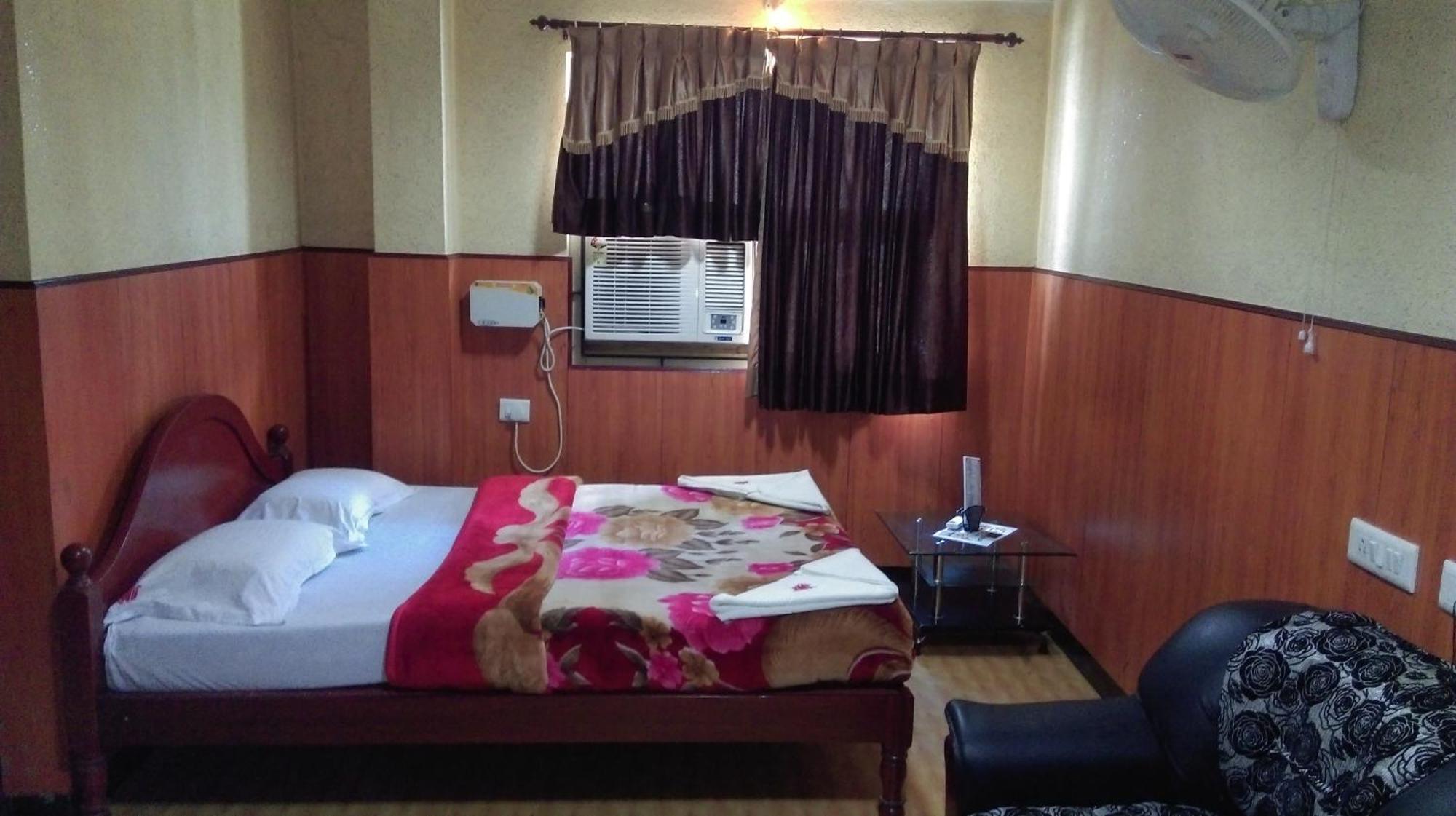 Rmc travellers inn Chennai Rom bilde